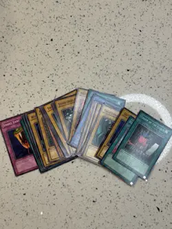 Yugioh Magic Ruler Holo And Common Lot Unlimited Damaged Condition - Image 3