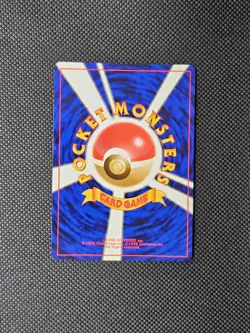 Pokemon TCG Blaine's Moltrese No. 146 Gym Challenge Vintage Holo Swirl Rare Card - Image 4