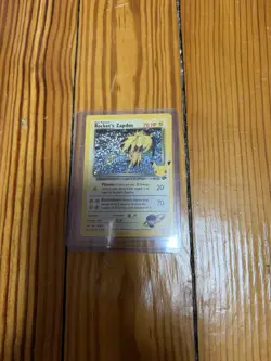 Team Rockets Zapdos 2021 Celebrations 25th Anniversary Holo 15/132 Pokemon - Image 1