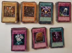 YU-GI-OH Junk Card 200+ Heavily Played Junk Journal Starter Set 1996 Some FE - Image 1