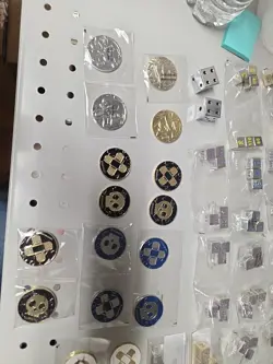 Pokemon Lot Of Metal Dice, Coins, & Condition Markers - Image 3