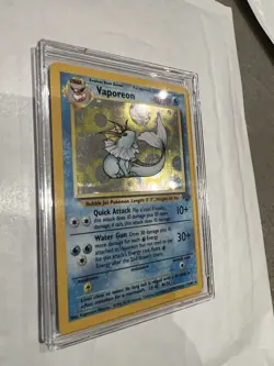 Vaporeon Holo Rare Pokemon Card Jungle Set, 12/64, 1999. Excellent condition - Image 4