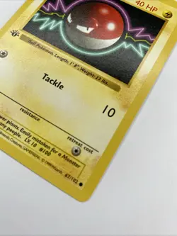 1999 Pokemon TCG Voltorb Card 67/102 1st Edition Base Set Shadowless - Image 2