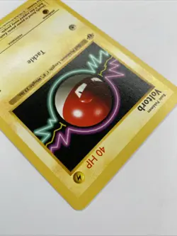1999 Pokemon TCG Voltorb Card 67/102 1st Edition Base Set Shadowless - Image 3