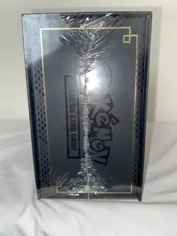 Pokemon TCG Sword & Shield Ultra Premium Collection Box (Zacian & Zamazenta) - Image 4