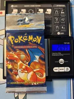 Pokemon Base Set Unlimited Booster Pack Long Crimp FACTORY SEALED 1999 Charizard - Image 1