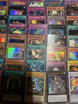 HUGE 300+ CARD YUGIOH TCG LOT! 1ST EDS, HOLOS, CHASE CARDS - Image 3