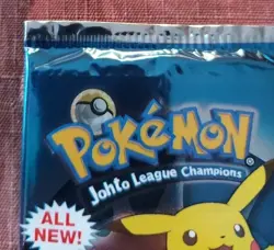 Topps Pokemon Johto League Champions 8 Trading Cards 1 Pack - Image 3
