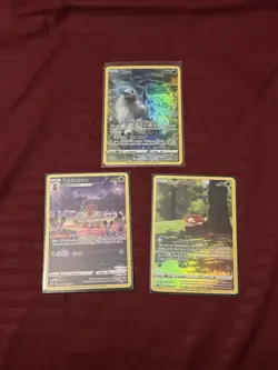 Pokemon TCG Galarian Gallery 3 card Lot Near Mint Condition - Image 1