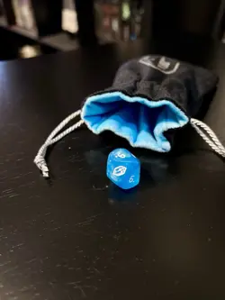 Final Fantasy Prerelease Promo Dice & Dice Bag Magic: the Gathering MTG FF - Image 1