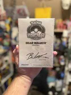 2022 Pokemon World Championships Exclusive Bear Walker Pikachu Skateboard London - Image 2