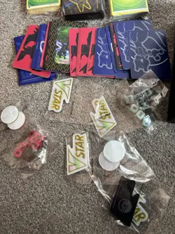 Pokemon TCG card and etb box bundle with accessories dice sleeves ✅12 - Image 4