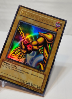 Right Arm of the Forbidden One LOB-122 Ultra Rare 1st Ed Asian English AE 7068 - Image 4