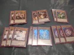 YU-GI-OH TRAPTRIX DECK WITH SLEEVES - Image 1
