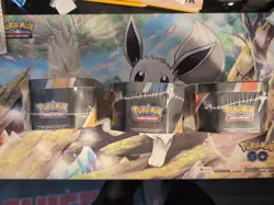 Pokemon TCG: Eevee Evolutions Tin (Set Of 3) Jolteon/Vaporeon/Flareon - Image 3