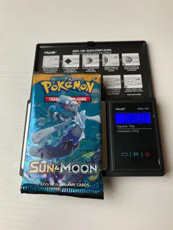 22.0 g HEAVY Pokemon TCG - Sun and Moon - Base Set Booster Pack 2017 - Image 1