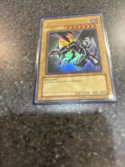 Yu-Gi-Oh! TCG Red-Eyes Black Dragon LOB-070 Ultra Rare HP HOLO Light Play - Image 4