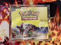 Pokemon Sword & Shield - Evolving Skies Sealed Booster Box - In acrylic case - Image 1