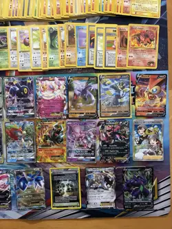Vintage Pokemon Card Lot Holo Etc MP-Damaged Umbreon Sylveon Espeon 625+ - Image 2