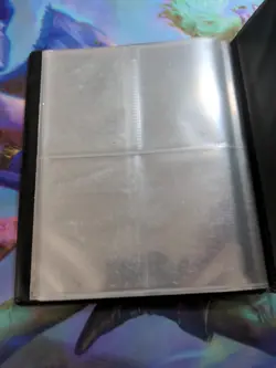 Pokemon 1999 Base Set Trading Card Folder Binder 4 Pocket WOTC - Great condition 742818083201 - Image 4