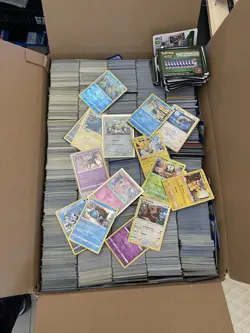 500 Holo-Rare/Reverse-Holo/Common/Uncommon Pokemon Cards Bulk Lot NM/LP SWSH/S&V - Image 1