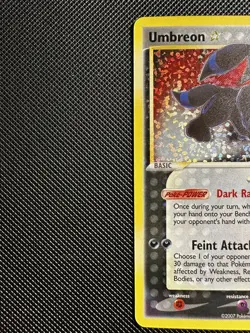 Pokemon TCG Celebrations Umbreon Gold Star Card 17/17 Near Mint Condition - Image 3
