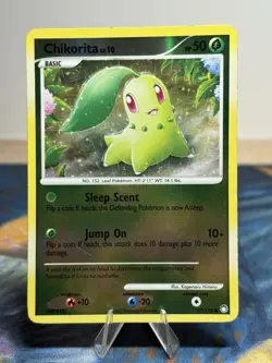 Chikorita 77/123 Reverse Holo Mysterious Treasures Pokemon TCG Card - Image 1