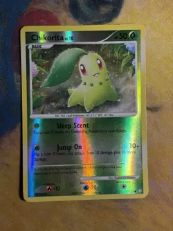 Chikorita 77/123 Reverse Holo Mysterious Treasures Pokemon TCG Card - Image 2