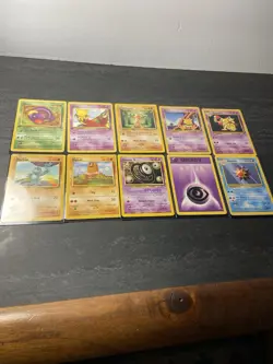 Lot Of 100 Pokemon Cards - Image 5