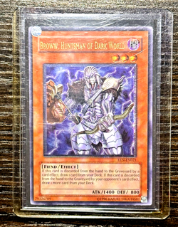 YuGiOh! BROWW HUNTSMAN OF DARK WORLD [EEN-EN021] -- Ultimate Rare -- Near Mint - Image 1