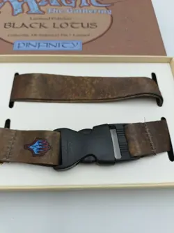 Magic The Gathering. Limited Edition, Black Lotus Pin & Lanyard. Pinfinity - Image 3