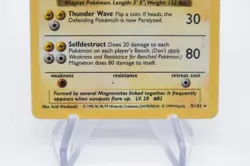 1999 POKEMON SET SHADOWLESS #9/102 MAGNETON HOLO RARE WOTC MP - Image 3