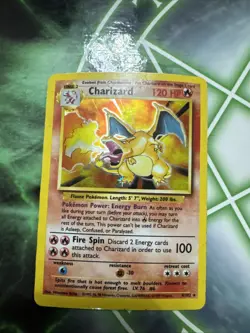Charizard (4/102) Pokemon Base Set - Holo Rare - TCG - Image 1