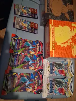 Pokemon Sealed Lot 2 Etbs (Shining Fates ,Vivid Voltage)5 Booster Packs+2 Promos - Image 3