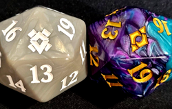 LOT OF 2 1 INCH OLD STOCK MTG MAGIC THE GATHERING SPINDOWN DICE D20 LIFE COUNTER - Image 1