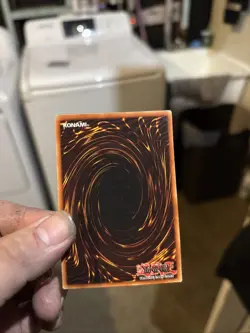Faded Holo Blue-Eyes White Dragon SDK-001 Ultra Rare Unlimited Edition - Image 2
