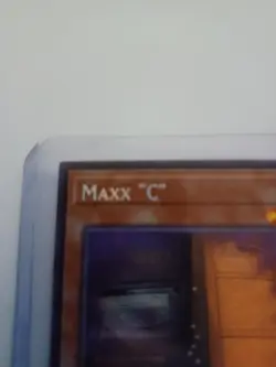 YUGIOH MISPRINT 1ST ED. SBC2-EN128 MAXX "C"-PRISMATIC SECRET-NAME SHIFT, MISCUT - Image 2