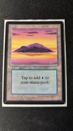 Island Beta MTG Magic The Gathering. Good Condition - Image 1