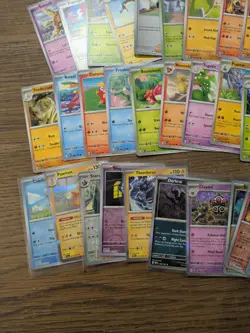 2023 Pokemon job lot, 45+ cards - Holos & base - Image 2