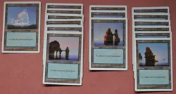 MTG Basic Lands Lot - 5th Edition & Revised - 89 Cards - White Border - NM - Image 4