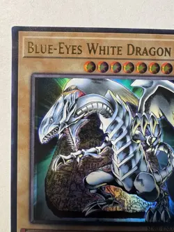 Blue-Eyes White Dragon SDBE-EN001 Saga of Blue-Eyes White Dragon Unlimited Ultra - Image 2