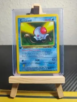 1999 Pokemon Fossil 1st Edition Tentacool 56/62 - Image 1
