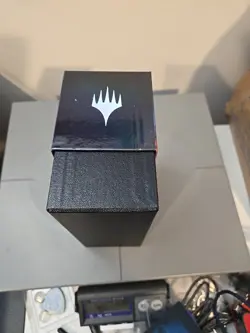 Magic MTG Final Fantasy Gift Bundle EMPTY Storage Deck Box With Poster + Tokens - Image 2