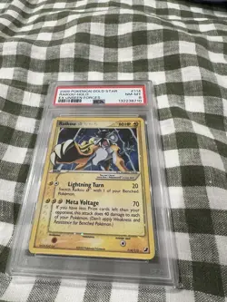 2005 POKEMON EX UNSEEN FORCES GOLD STAR #114 RAIKOU-HOLO PSA 8 - Image 2