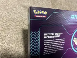 2022 Pokemon TCG Vaporeon VMAX Premium Collection Box Factory Sealed NEW - Image 3