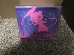 Pokemon TCG: Sword & Shield Fusion Strike Elite Trainer Box 820650809330 - Image 1