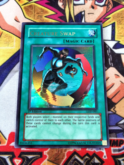 Creature Swap lod-081 1st Edition (NM+) Ultra Rare Yu-Gi-Oh! - Image 1