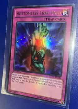 Bottomless Trap Hole - LCYW-EN181 - Ultra Rare - 1st Edition Yugioh Legendary - Image 1
