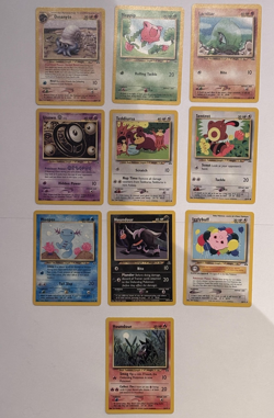 Lot of 10 Fossil Set Pokemon Cards LP - $13 Value - Image 1