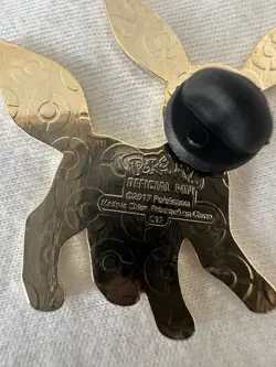 Pokemon Umbreon Official Enamel Collector's Pin 2017 TCG Nintendo Black Gold - Image 2